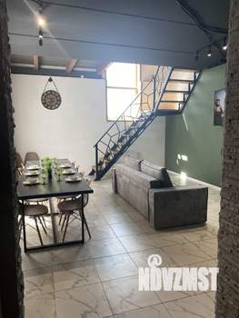 Дом 250м², 2-этажный, посуточно,