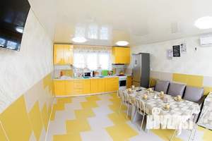 Дом 800м², 3-этажный, посуточно,