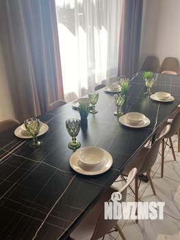 Дом 250м², 2-этажный, посуточно,