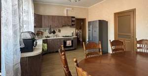 Дом 220м², 3-этажный, участок 10 сот.