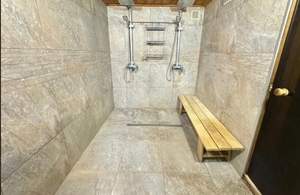 Дом 220м², 3-этажный, участок 10 сот.