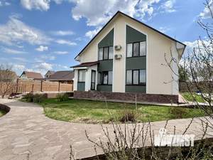 Коттедж 242м², 2-этажный, участок 15 сот.