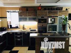 Коттедж 400м², 2-этажный, участок 8 сот.