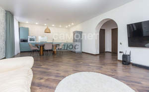 Дом 176м², 2-этажный, участок 5 сот.