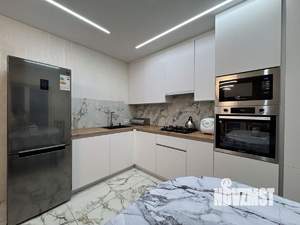 Дом 100м², 2-этажный, участок 6 сот.