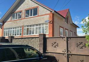 Дом 220м², 3-этажный, участок 10 сот.