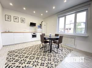 Дом 93м², 1-этажный, участок 8 сот.