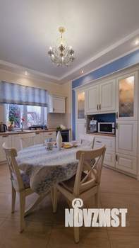 Дом 407м², 2-этажный, участок 12 сот.