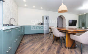 Дом 176м², 2-этажный, участок 5 сот.