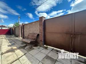 Дом 220м², 3-этажный, участок 10 сот.