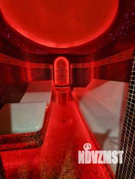 Коттедж 760м², 3-этажный, участок 25 сот.