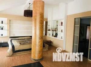 Коттедж 400м², 2-этажный, участок 8 сот.