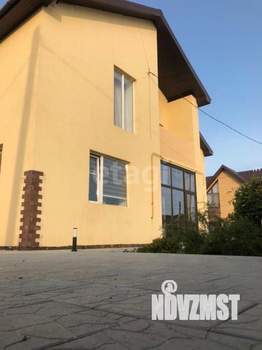 Дом 181м², 2-этажный, участок 8 сот.