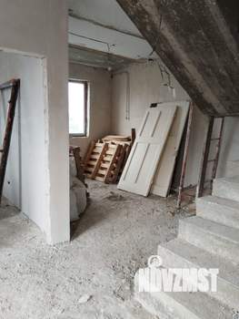 Таунхаус 110м², 2-этажный, участок 8 сот.