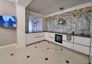 Дом 405м², 2-этажный, участок 20 сот.