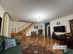 Дом 187м², 3-этажный, участок 7 сот.