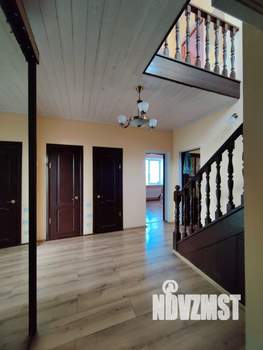 Коттедж 275м², 2-этажный, участок 15 сот.