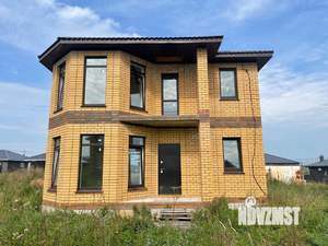 Коттедж 137м², 2-этажный, участок 6 сот.