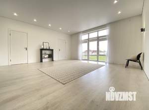 Дом 93м², 1-этажный, участок 8 сот.