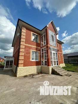 Дом 202м², 2-этажный, участок 15 сот.