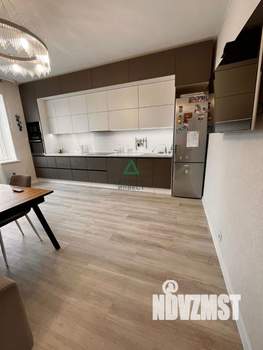 Дом 276м², 2-этажный, участок 15 сот.