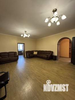 Дом 220м², 3-этажный, участок 10 сот.