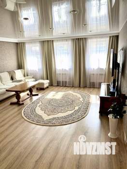 Дом 233м², 2-этажный, участок 5 сот.