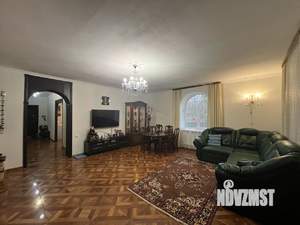 Дом 187м², 3-этажный, участок 7 сот.