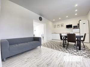 Дом 93м², 1-этажный, участок 8 сот.