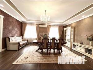 Дом 290м², 3-этажный, участок 6 сот.