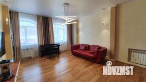 Дом 335м², 3-этажный, участок 8 сот.