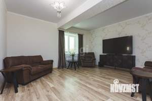 Дом 141м², 2-этажный, участок 6 сот.