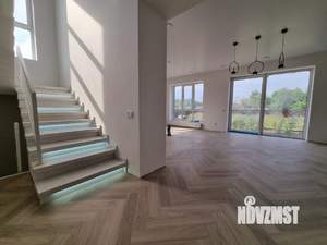 Коттедж 300м², 2-этажный, участок 14 сот.