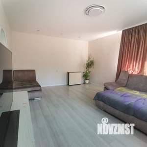 Дом 224м², 2-этажный, участок 10 сот.