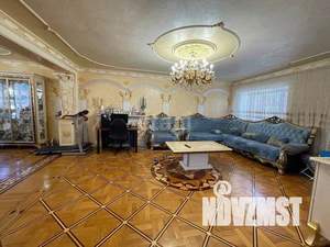 Таунхаус 392м², 3-этажный, участок 1 сот.