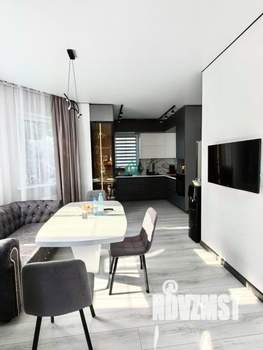 Коттедж 160м², 2-этажный, участок 6 сот.