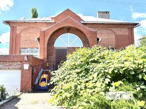 Коттедж 347м², 2-этажный, участок 8 сот.