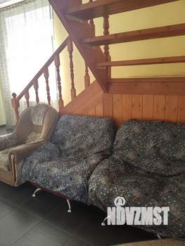 Коттедж 200м&sup2;, 2-этажный, на длительный срок, 