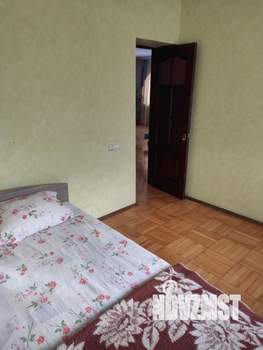 Дом 299м&sup2;, 3-этажный, посуточно, 