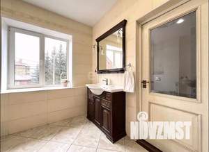 Дом 290м&sup2;, 3-этажный, на длительный срок, 