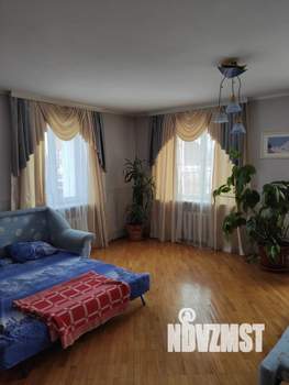 Дом 299м&sup2;, 3-этажный, посуточно, 