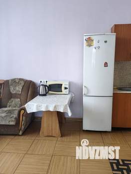 Коттедж 200м&sup2;, 2-этажный, на длительный срок, 