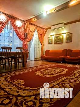 Дом 280м², 2-этажный, посуточно, 