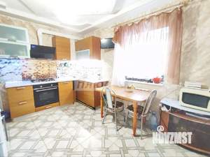 Дом 195м², 2-этажный, участок 10 сот.  