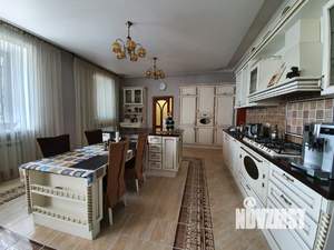 Коттедж 400м², 3-этажный, участок 13 сот.  