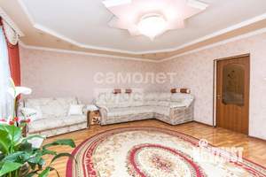 Коттедж 210м², 2-этажный, участок 10 сот.  