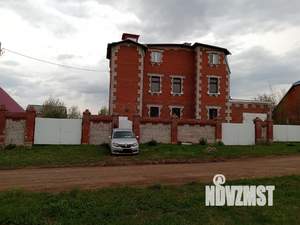 Коттедж 437м², 3-этажный, участок 15 сот.  