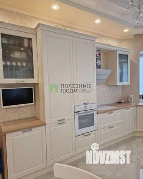 Коттедж 260м², 2-этажный, участок 6 сот.  