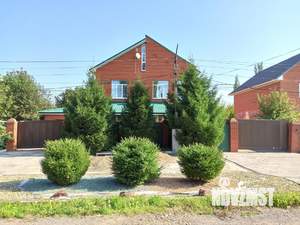 Коттедж 350м², 3-этажный, участок 10 сот.  