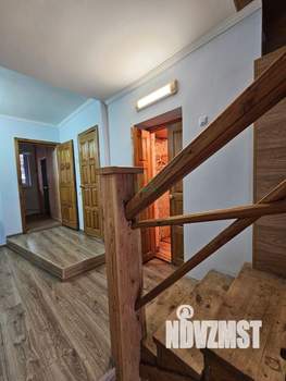 Дом 158м², 3-этажный, участок 3 сот.  